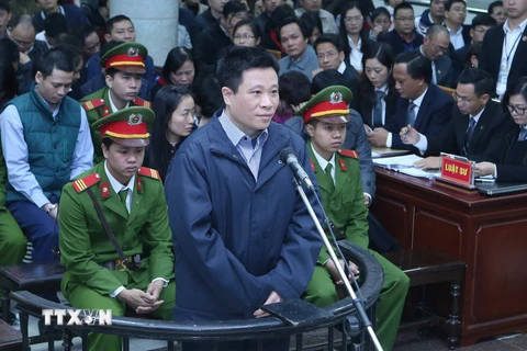 Bị cáo Hà Văn Thắm tại phiên xét xử. (Ảnh: Phạm Kiên/TTXVN)