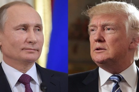 Tổng thống Nga Vladimir Putin (trái) và người đồng cấp Mỹ Donald Trump. (Nguồn: CBC)