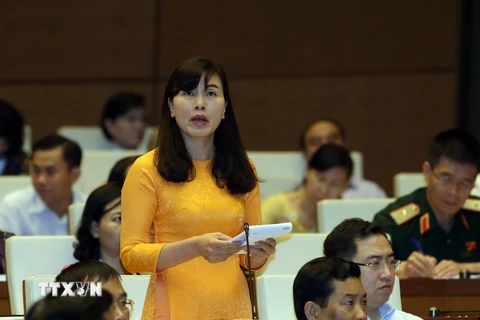 Đại biểu Quốc hội tỉnh Đắk Lắk Nguyễn Thị Xuân phát biểu. (Ảnh: Nguyễn Dân/TTXVN)