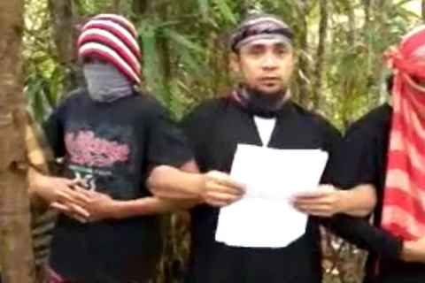 Isnilon Hapilon, thủ lĩnh của nhóm phiến quân Abu Sayyaf. (Nguồn: YouTube)