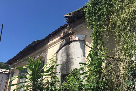 Bạc Liêu: Di dời các hộ dân ra khỏi ngôi nhà cổ có nguy cơ đổ sập