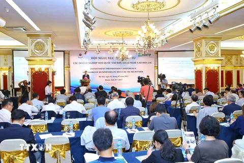 Hội nghị xúc tiến đầu tư các doanh nghiệp Hàn Quốc vào Khu công nghệ cao Hòa Lạc. (Ảnh: Minh Quyết/TTXVN)