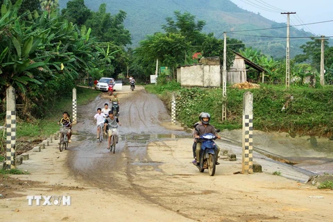 Đập tràn tại xã Linh Thông nơi chiếc xe ôtô gặp nạn. (Ảnh: Thu Hằng/TTXVN)