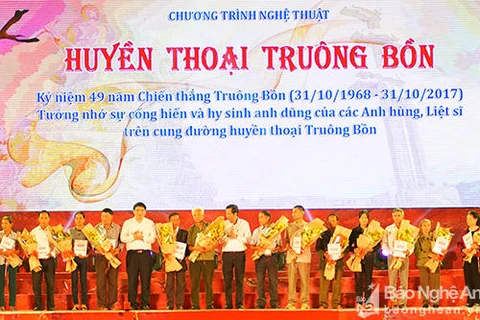 Tổng Bí thư Nguyễn Phú Trọng dự chương trình “Huyền thoại Truông Bồn"