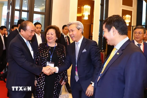 Thủ tướng Nguyễn Xuân Phúc làm việc với các Tập đoàn kinh tế tại Thành phố Đà Nẵng. (Ảnh: TTXVN)