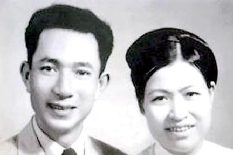 Vợ chồng ông Trịnh Văn Bô, bà Hoàng Thị Minh Hồ thời trẻ.