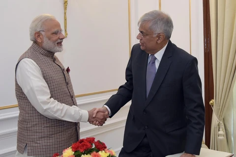 Thủ tướng Ấn Độ Narendra Modi và Thủ tướng Sri Lanka Ranil Wickremesinghe. (Nguồn: Narendramodi.in)
