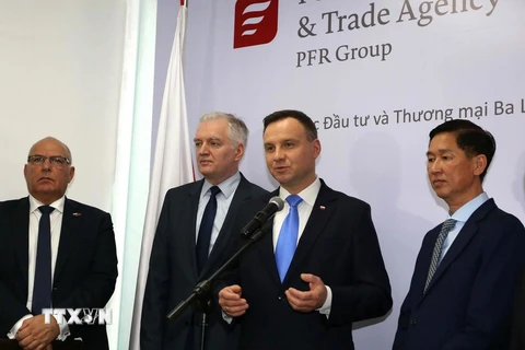 Tổng thống Cộng hòa Ba Lan Andrzej Duda dự lễ khai trương Văn phòng Đại diện Tổng cục Đầu tư và Thương mại Ba Lan tại Thành phố Hồ Chí Minh. (Ảnh: Thanh Vũ/TTXVN)