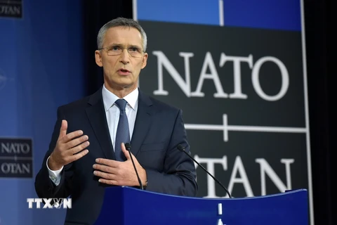 Tổng Thư ký NATO Jens Stoltenberg phát biểu trong cuộc họp báo tại Brussels, Bỉ ngày 9/11. (Nguồn: AFP/TTXVN)