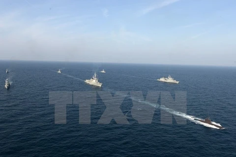 Tàu chiến của hải quân Hàn Quốc tham gia cuộc tập trận ngày 14/11/2016. (Nguồn: Yonhap/TTXVN) 