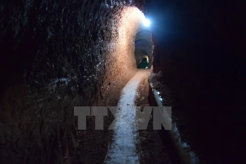 Đường hầm sâu hun hút dài hàng trăm mét tại nhà ông Nguyễn Văn Lý. (Ảnh: Cao Nguyên/TTXVN) 
