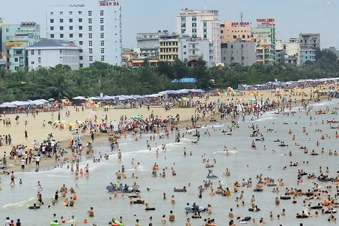 Bãi biển Sầm Sơn. (Ảnh: Quang Quyết/TTXVN)