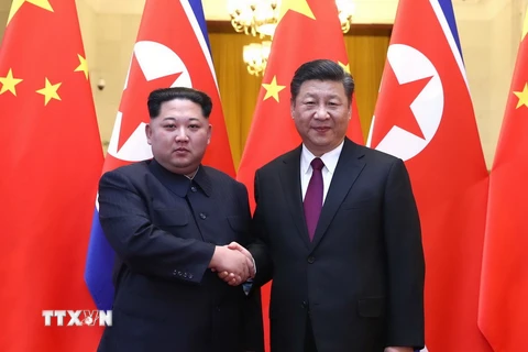 [Mega Story] Thấy gì qua chuyến thăm Trung Quốc của ông Kim Jong-un?