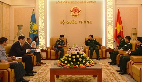 Việt Nam-Kazakhstan tăng cường hợp tác trong lĩnh vực quốc phòng