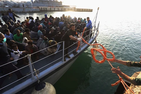 Thuyền chở người di cư ở Libya. (Nguồn: Sky News)