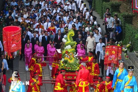 Một nghi thức tại buổi lễ ở Thành phố Hồ Chí Minh. (Ảnh: Thế Anh/TTXVN)