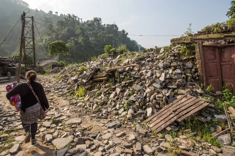 Cảnh đổ nát do động đất ở Nepal. (Nguồn: CNN)