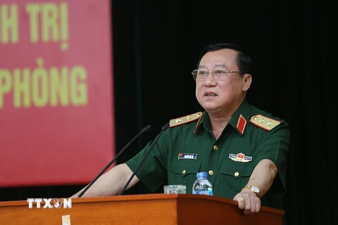 Trung tướng Nguyễn Đức Hải, Viện trưởng Viện Chiến lược Quốc phòng phát biểu tham luận. (Ảnh: Dương Giang/TTXVN)