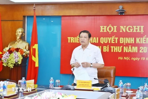 Ông Phan Đình Trạc, Bí thư Trung ương Đảng, Trưởng Ban Nội chính Trung ương, Trưởng đoàn kiểm tra phát biểu. (Ảnh: Minh Quyết/TTXVN)