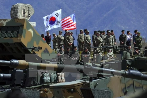 Binh sỹ Hàn Quốc và Mỹ trong cuộc tập trận chung tại Pocheon, cách thủ đô Seoul của Hàn Quốc 65km về phía Đông Bắc. (Nguồn: AFP/TTXVN)