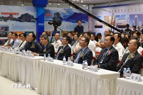 Các đại biểu dự Chương trình giao lưu văn hóa, du lịch và thương mại Việt Nam-Trung Quốc. (Ảnh: Trung Kiên/TTXVN)