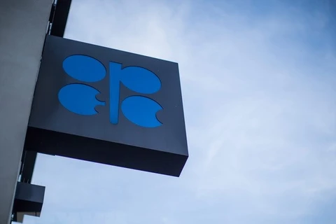 Logo của OPEC bên ngoài trụ sở tổ chức ở Vienna, Áo. (Nguồn: EFE-EPA/TTXVN)