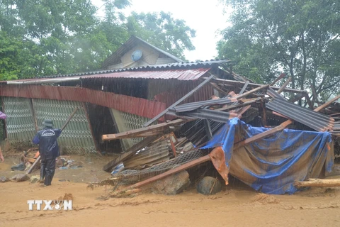 Hơn 3.000 ngôi nhà tại Yên Bái bị sập đổ, lũ cuốn trôi hoàn toàn và hư hỏng, úng ngập. (Ảnh: Tuấn Anh/TTXVN)