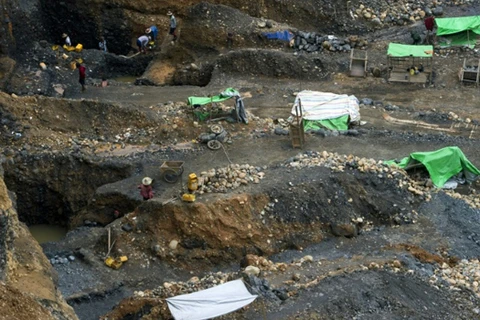 Một vụ lở đất ở hầm khai thác ngọc ở Myanmar. (Nguồn: AFP)