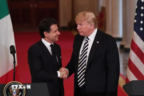 Tổng thống Mỹ Donald Trump (phải) và Thủ tướng Italy Giuseppe Conte trong cuộc họp báo chung tại Washington DC., ngày 30/7. (Ảnh: THX/TTXVN)