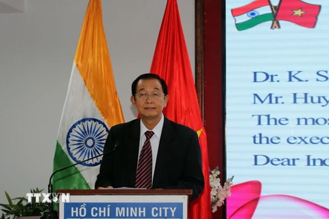 Ông Huỳnh Thành Lập, Chủ tịch Hội Hữu nghị Việt Nam-Ấn Độ Thành phố Hồ Chí Minh phát biểu tại buổi lễ. (Ảnh: Xuân Khu/TTXVN)