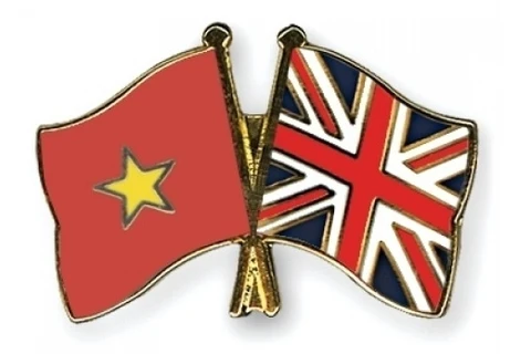 Thượng tướng Nguyễn Chí Vịnh tiếp Đại sứ Vương quốc Anh 