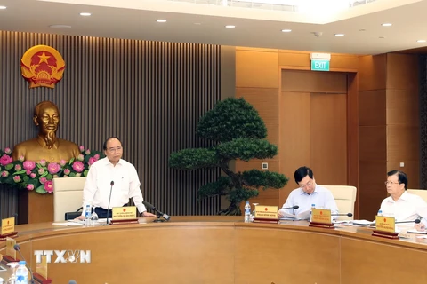 Thủ tướng Nguyễn Xuân Phúc chủ trì phiên họp Thường trực Chính phủ về công tác tổ chức Hội nghị WEF ASEAN 2018. (Ảnh: Thống Nhất/TTXVN)