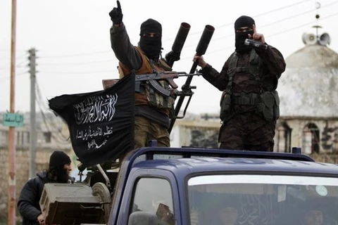 Phần tử khủng bố thuộc nhóm Mặt trận Al-Nusra tại Syria. (Nguồn: Egypt Today)