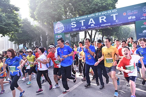 Hơn 2.600 vận động viên dự Giải marathon quốc tế Di sản Hà Nội