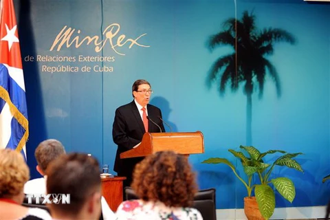 Bộ trưởng Ngoại giao Cuba Bruno Rodríguez Parrilla phát biểu tại cuộc họp báo. (Ảnh: Lê Hà/TTXVN)