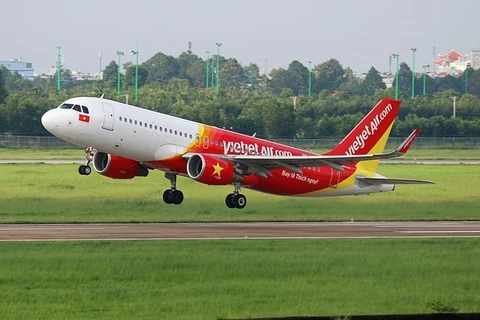 Vietjet Air đề nghị được trợ giá vé và lệ phí sân bay tại Vân Đồn