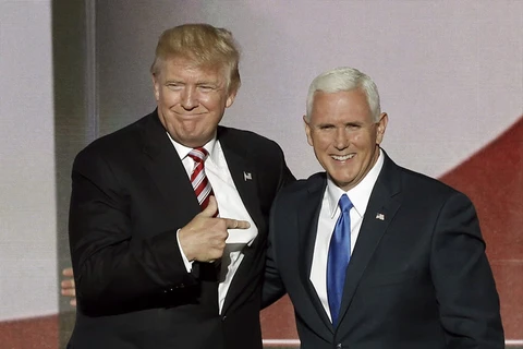 Tổng thống Mỹ Donald Trump và Phó Tổng thống Mỹ Mike Pence. (Nguồn: HuffPost)
