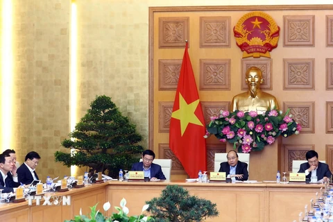 Thủ tướng Nguyễn Xuân Phúc chủ trì phiên họp thường trực Chính phủ. (Ảnh: Thống Nhất/TTXVN)