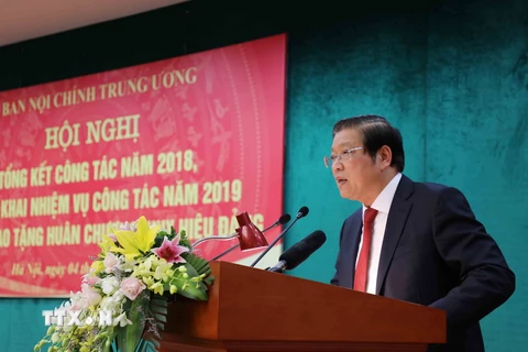 Ông Phan Đình Trạc, Bí thư Trung ương Đảng, Trưởng Ban Nội chính Trung ương phát biểu tại hội nghị. (Ảnh: Phương Hoa/TTXVN)