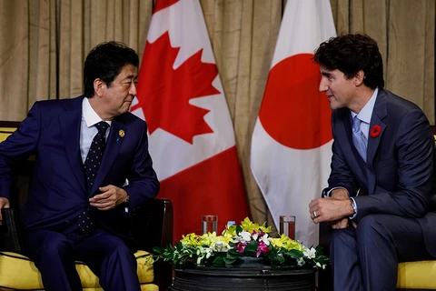 Thủ tướng Canada Justin Trudeau và người đồng cấp Nhật Bản Shinzo Abe trong một cuộc gặp. (Nguồn: pm.gc.ca)