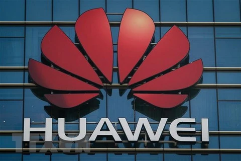 Biểu tượng của tập đoàn công nghệ Huawei (Trung Quốc). (Nguồn: AFP/TTXVN)