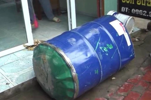 Yên Bái: Nổ lớn khi cưa vỏ thùng xăng, hai người bị thương nặng