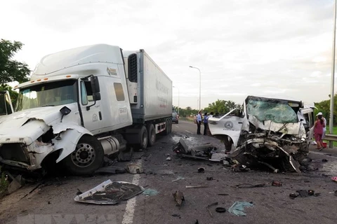 Kéo giảm số vụ, số người chết vì tai nạn giao thông trong dịp Tết 