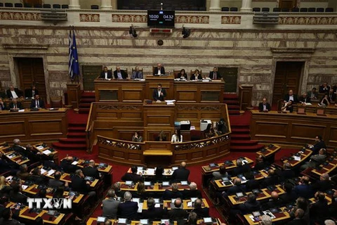 Thủ tướng Hy Lạp Alexis Tsipras phát biểu tại phiên họp Quốc hội ở thủ đô Athens ngày 16/1/2019. (Ảnh: THX/TTXVN)