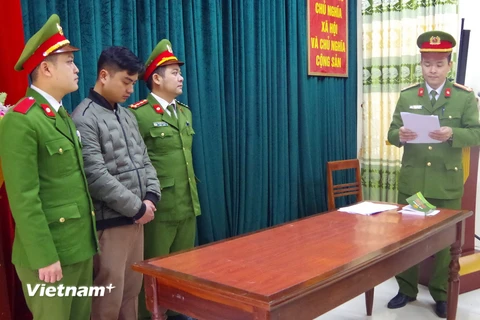 Cán bộ Ban quản lý rừng đặc dụng Phong Quang bị khởi tố, bắt tạm giam 4 tháng. (Ảnh: Hoàng Hiền/Vietnam+)