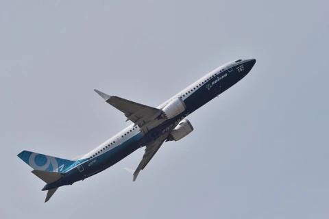 Máy bay 737 MAX 9 của Boeing trình diễn tại Triển lãm hàng không quốc tế Paris ở Le Bourget, ngoại ô Paris, Pháp, ngày 22/6/2017. (Ảnh: AFP/TTXVN)