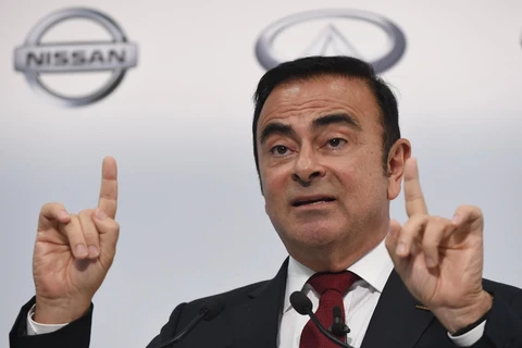Ông Carlos Ghosn, khi giữ chức Chủ tịch và giám đốc điều hành của Nissan, trong cuộc họp báo tại Yokohama, Nhật Bản, ngày 13/5/2015. (Ảnh: AFP/TTXVN)