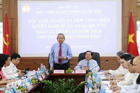 Phó Thủ tướng Thường trực Chính phủ Trương Hòa Bình phát biểu kết luận buổi làm việc. (Ảnh: Văn Điệp/TTXVN)