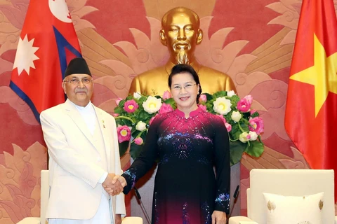 Chủ tịch Quốc hội Nguyễn Thị Kim Ngân hội kiến Thủ tướng Nepal Khadga Prasad Sharma Oli. (Ảnh: Trọng Đức/TTXVN)