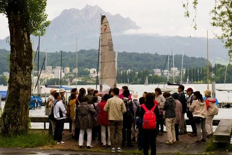 Khách du lịch Trung Quốc ở thành phố Lucerne. (Nguồn: Swissinfo)